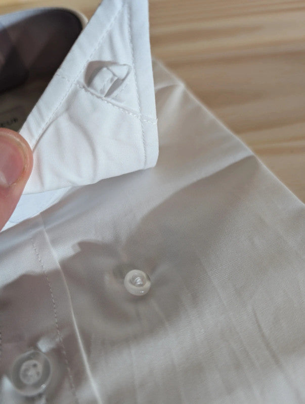 Cotton shirt with point collar with hidden buttons 10cm