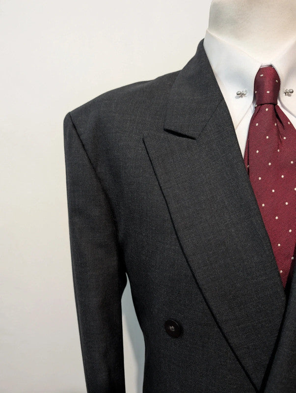 Classique costume croisé gris en laine froide