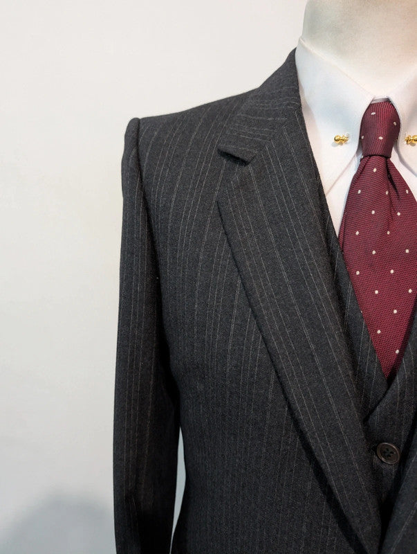 Gentil costume 3 piece pinstripe en flanelle