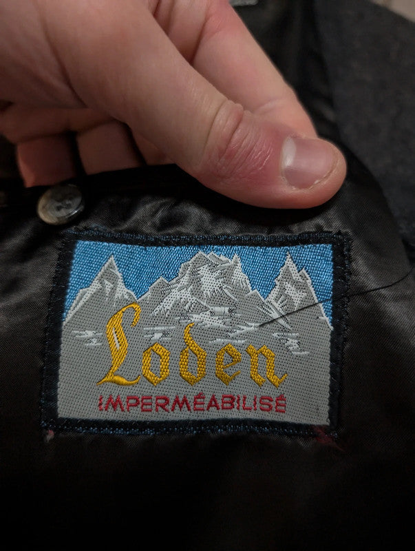 Toller grauer Wollmantel