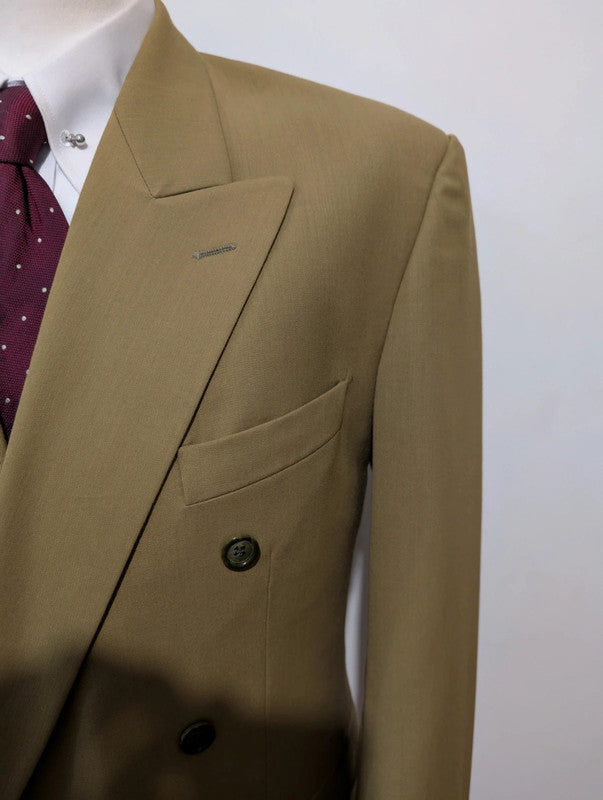 Élégant costume croisé beige kaki en laine