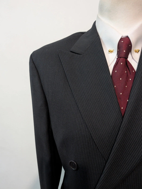 Merveilleux costume croisé pinstripe