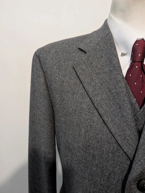 Magnifique costume 3 pièces gris en flanelle