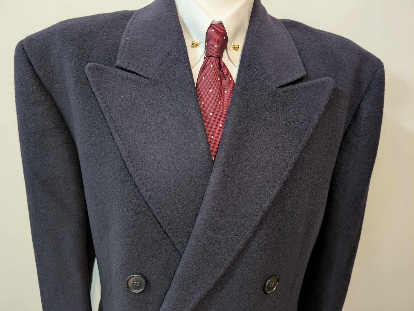 Elegant manteau croisé bleu marine