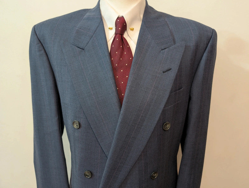 Incroyable costume croisé pinstripe