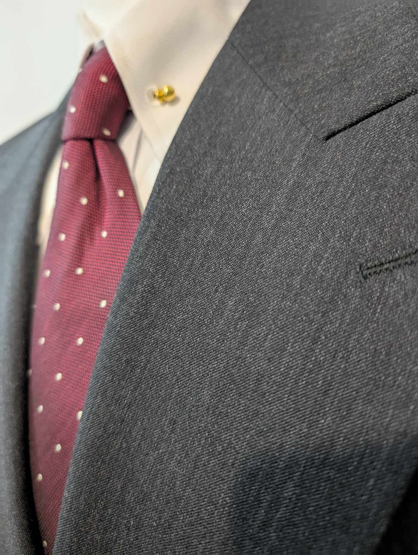 Classique costume croisé de couleurs gris en laine