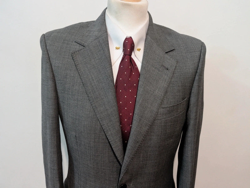 Classique costume gris en laine