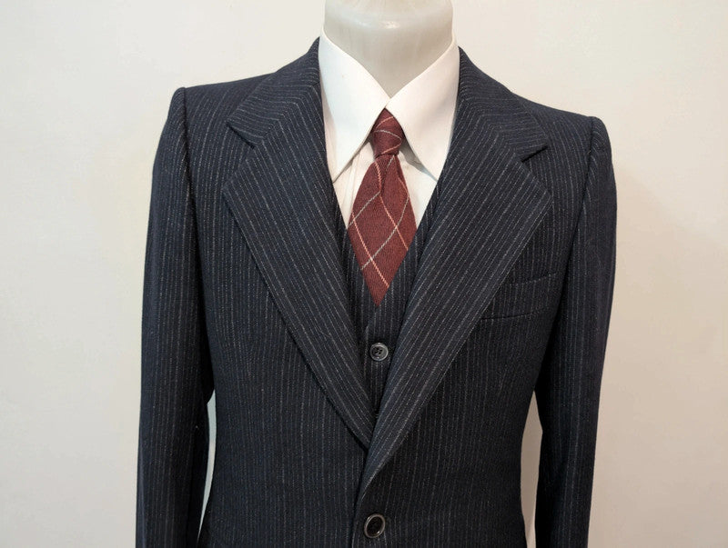 Mysterieux costume 3 piece pinstripe en flanelle