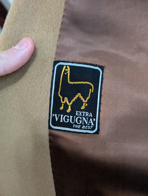 Rarissime manteau croisé Camel en vigogne