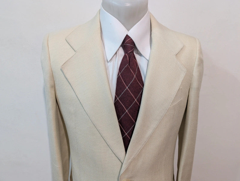 Merveilleux costume crème en laine