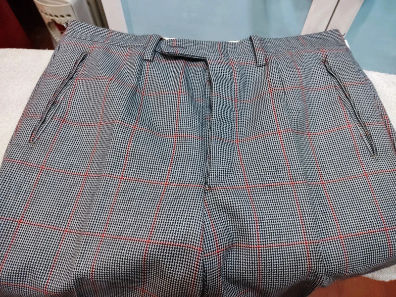 Petit costume gris a carreaux en laine
