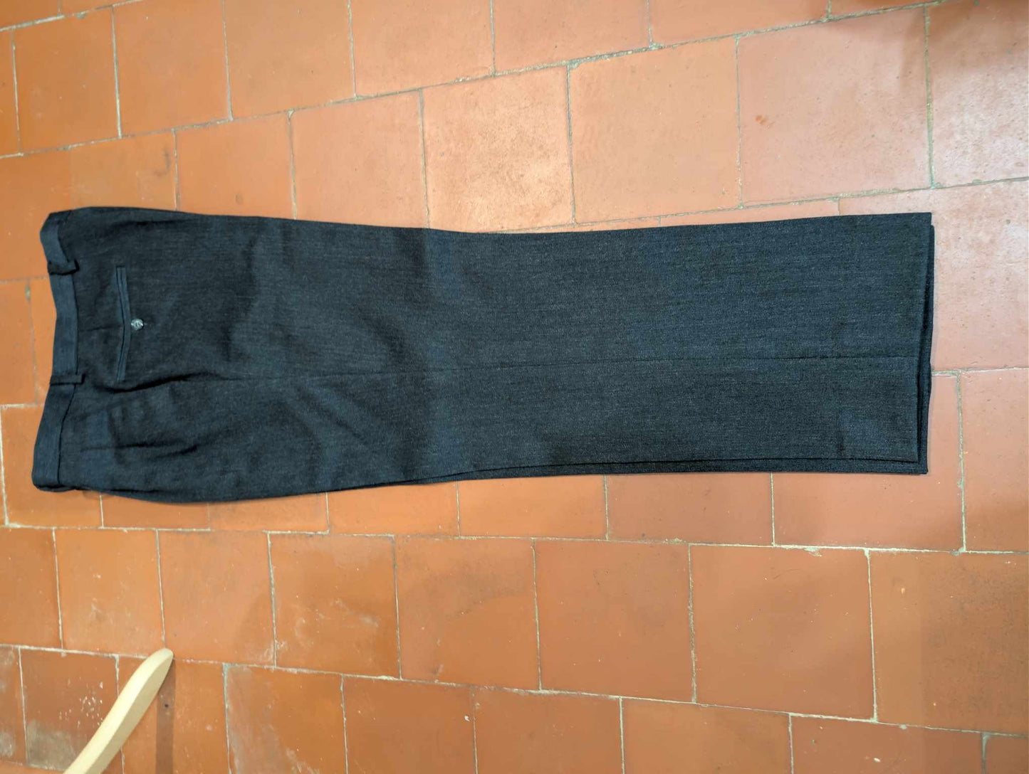 Fabuleux costume 3 pièces de couleur gris en flanelle