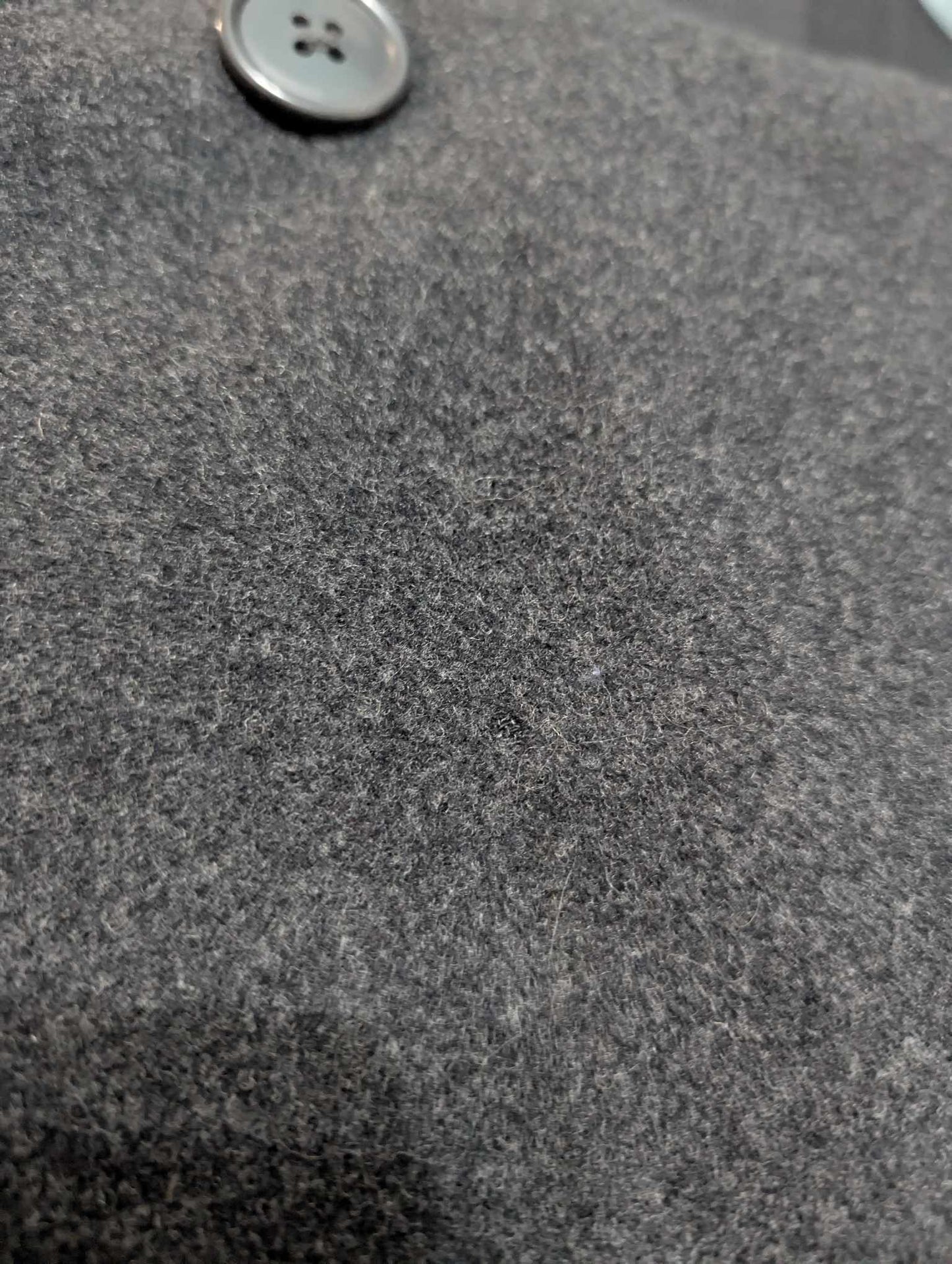 Classique manteau croisé gris en laine