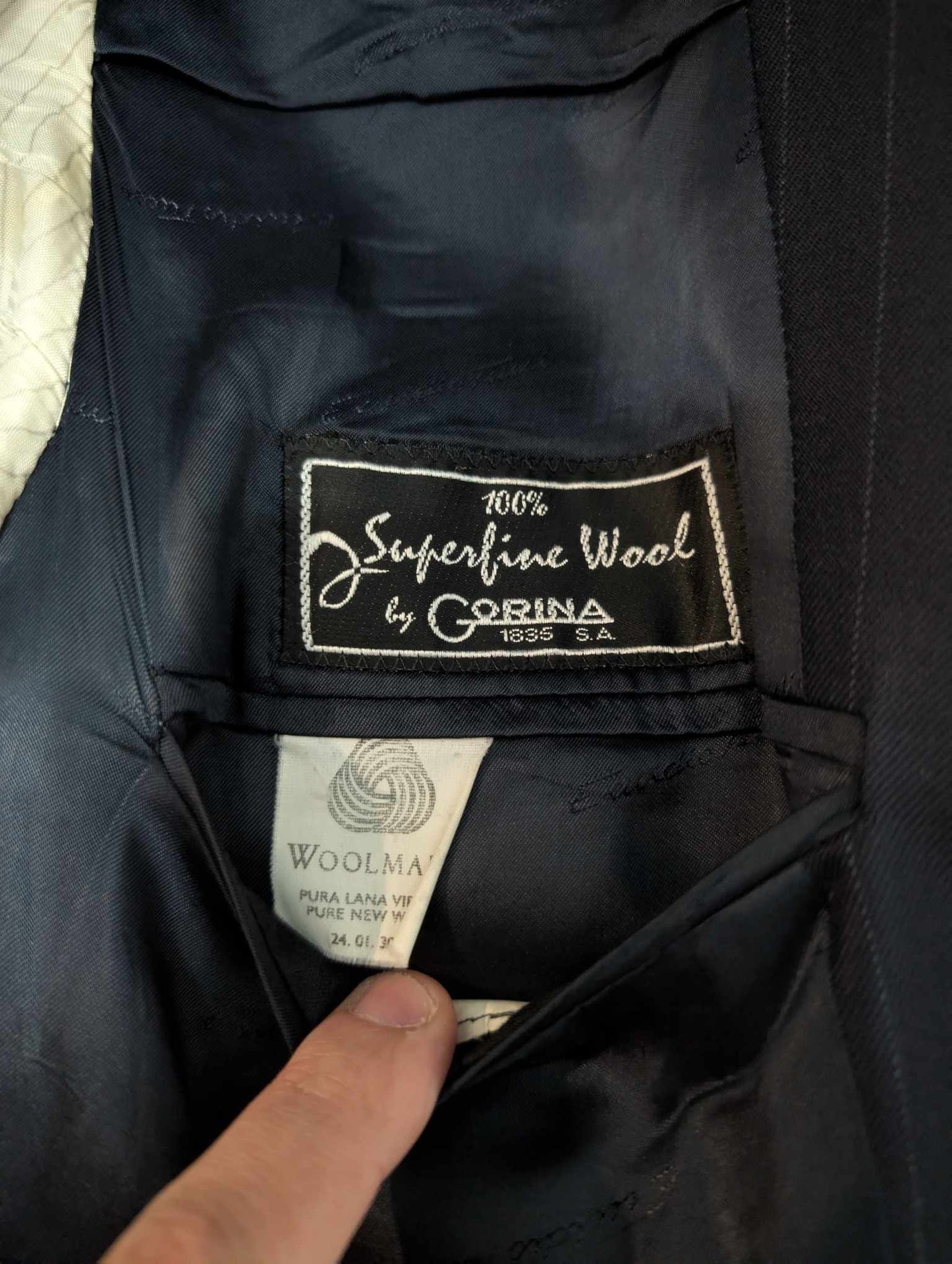 Méchant costume pinstripe en laine