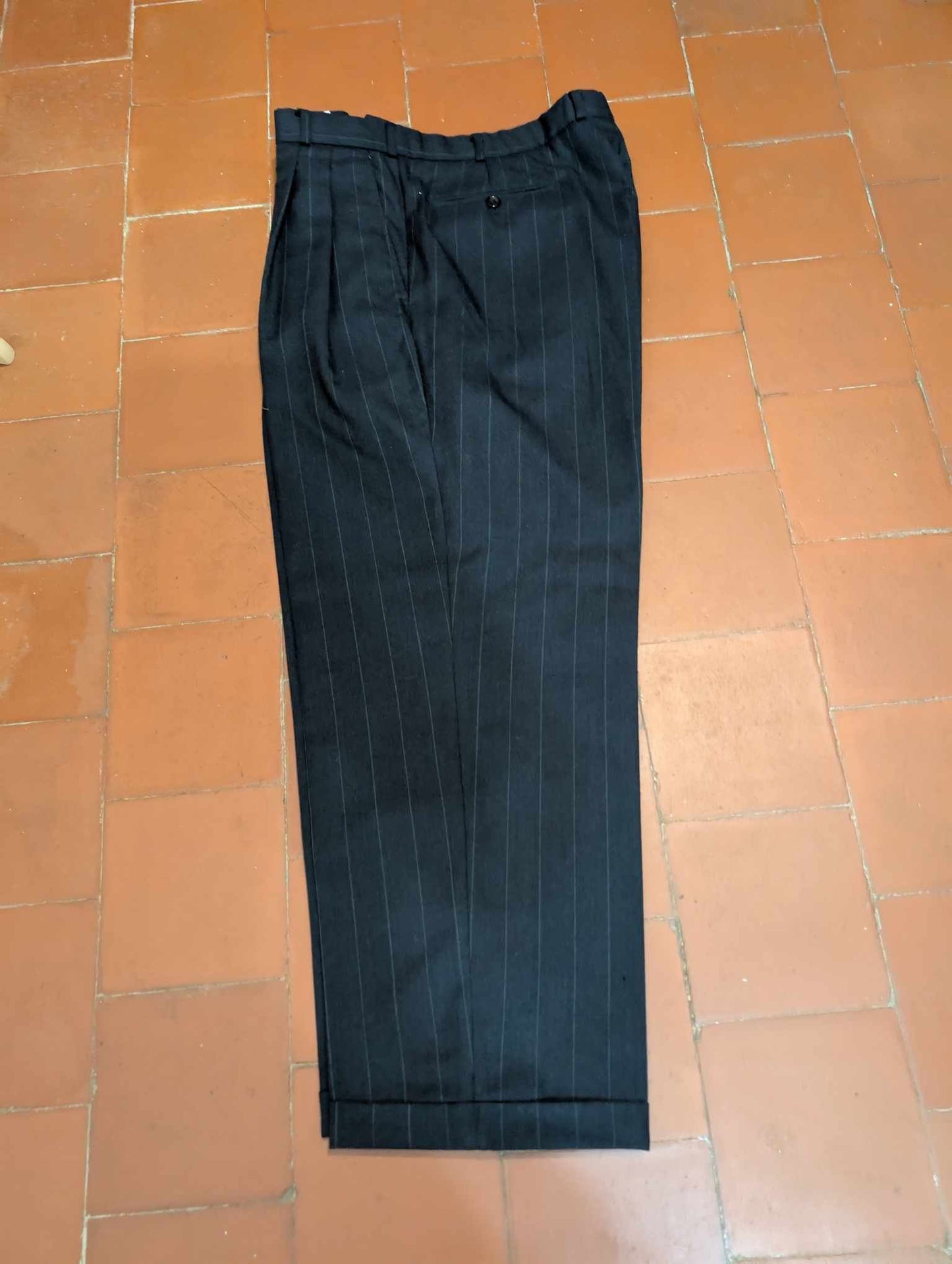 Effrayant costume croisé chalkstripe en laine