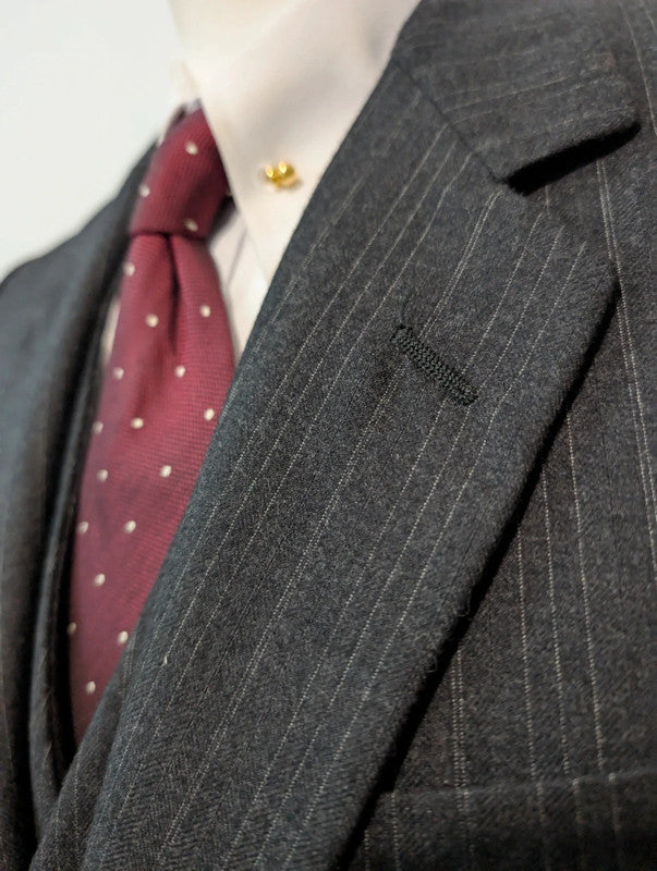 Gentil costume 3 piece pinstripe en flanelle