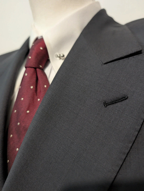 Excellent costume croisé gris bleu en laine froide