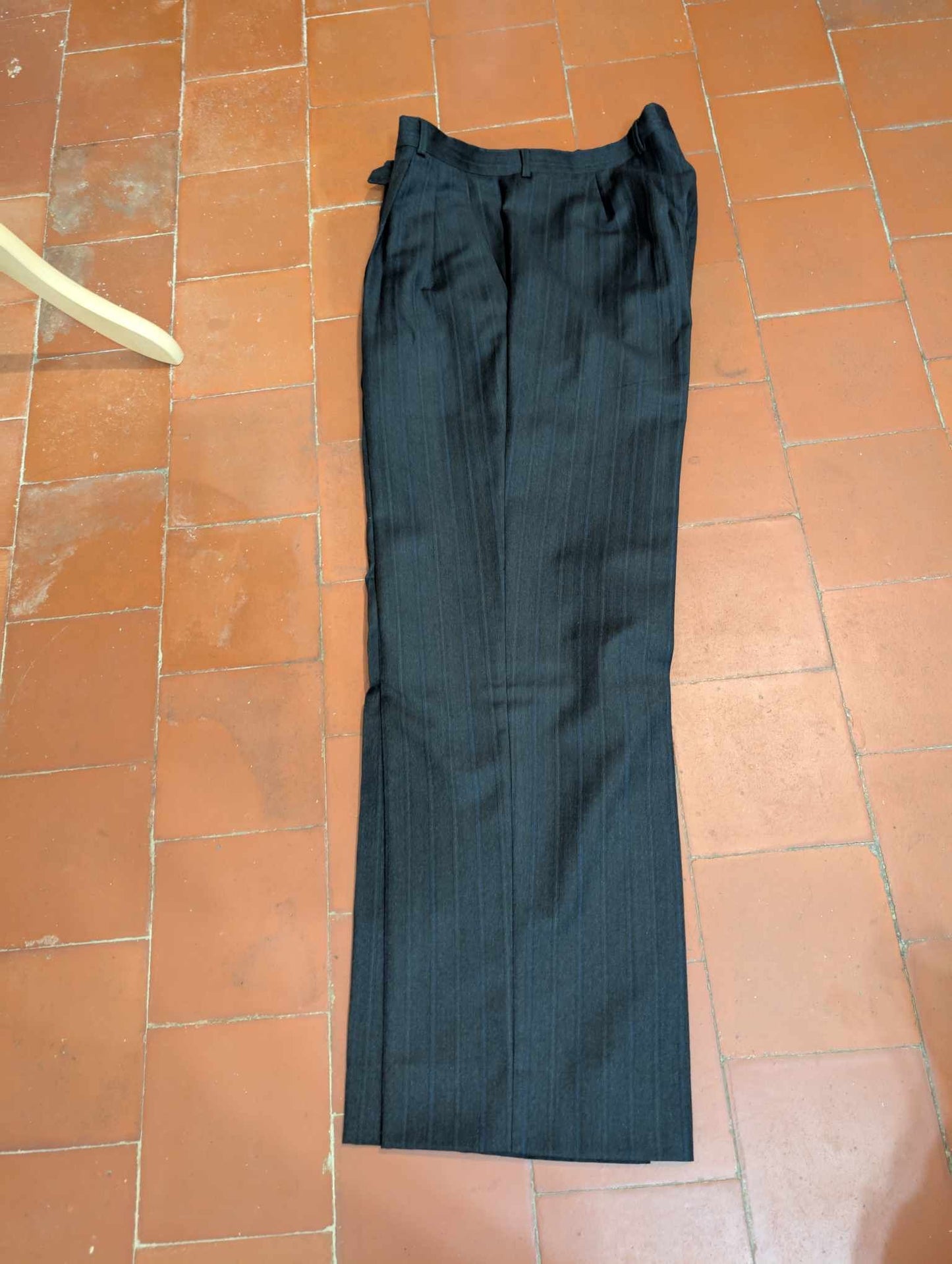 Méchant costume croisé pinstripe en laine