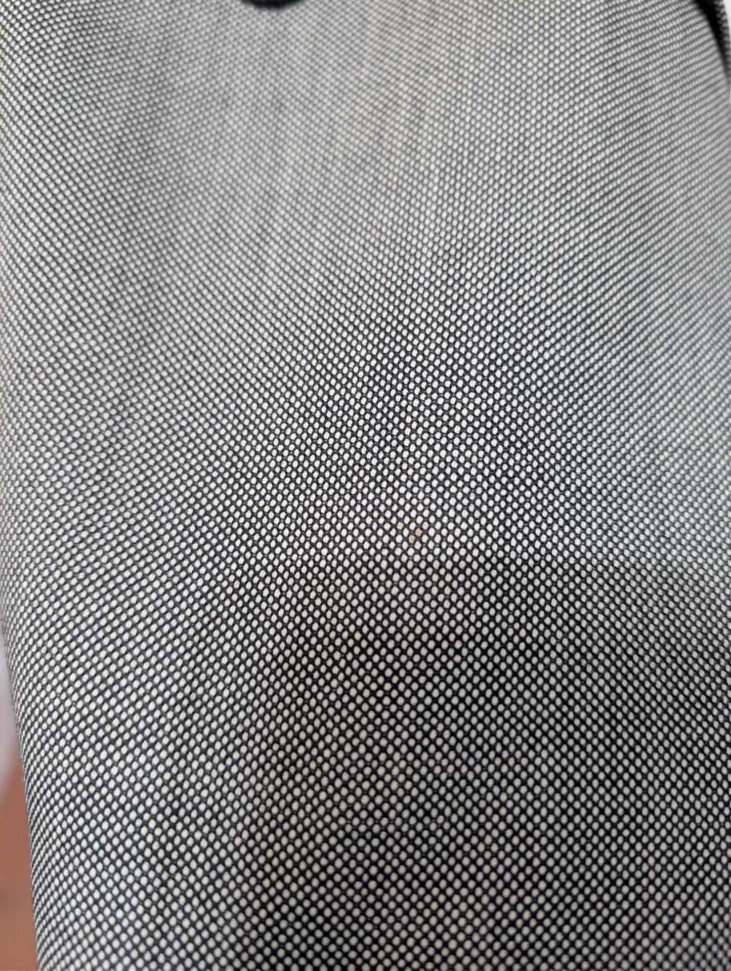 Élégant costume croisé en laine