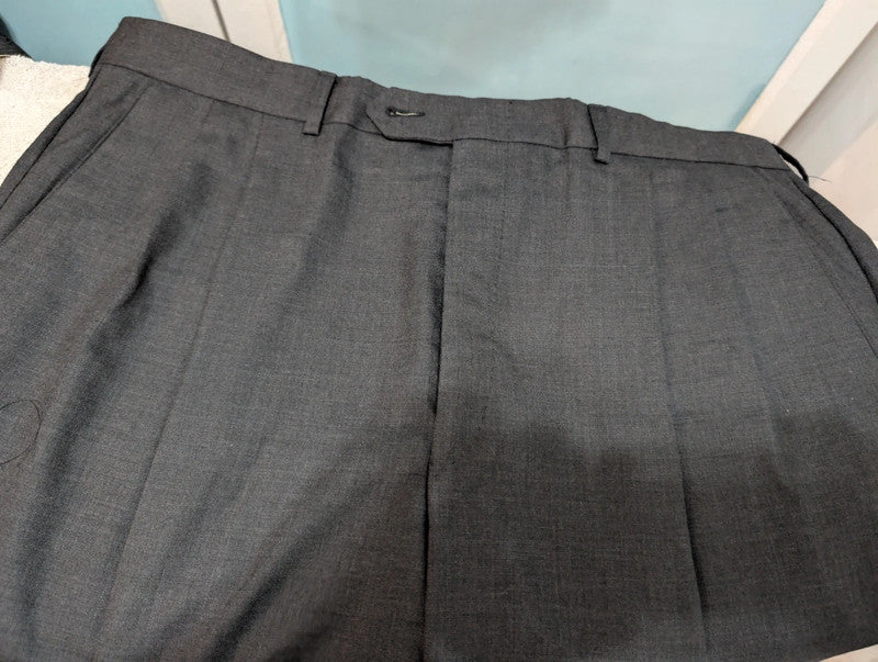 Légendaire costume croisé gris en laine froide