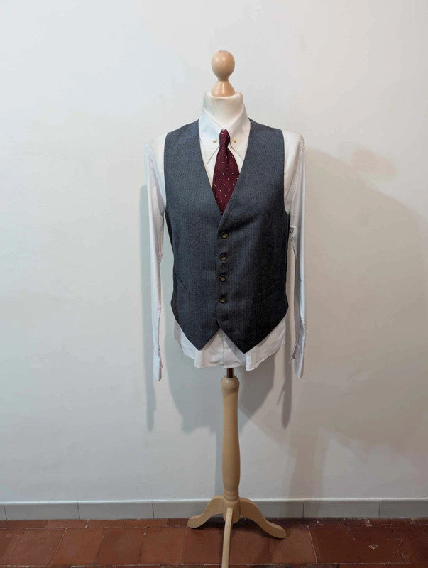 Gentil costume 3 pièces a rayures en flanelle