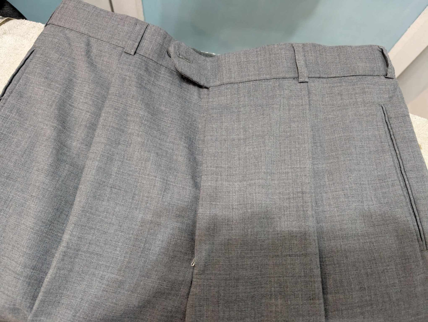 Fabuleux costume croisé gris en laine froide
