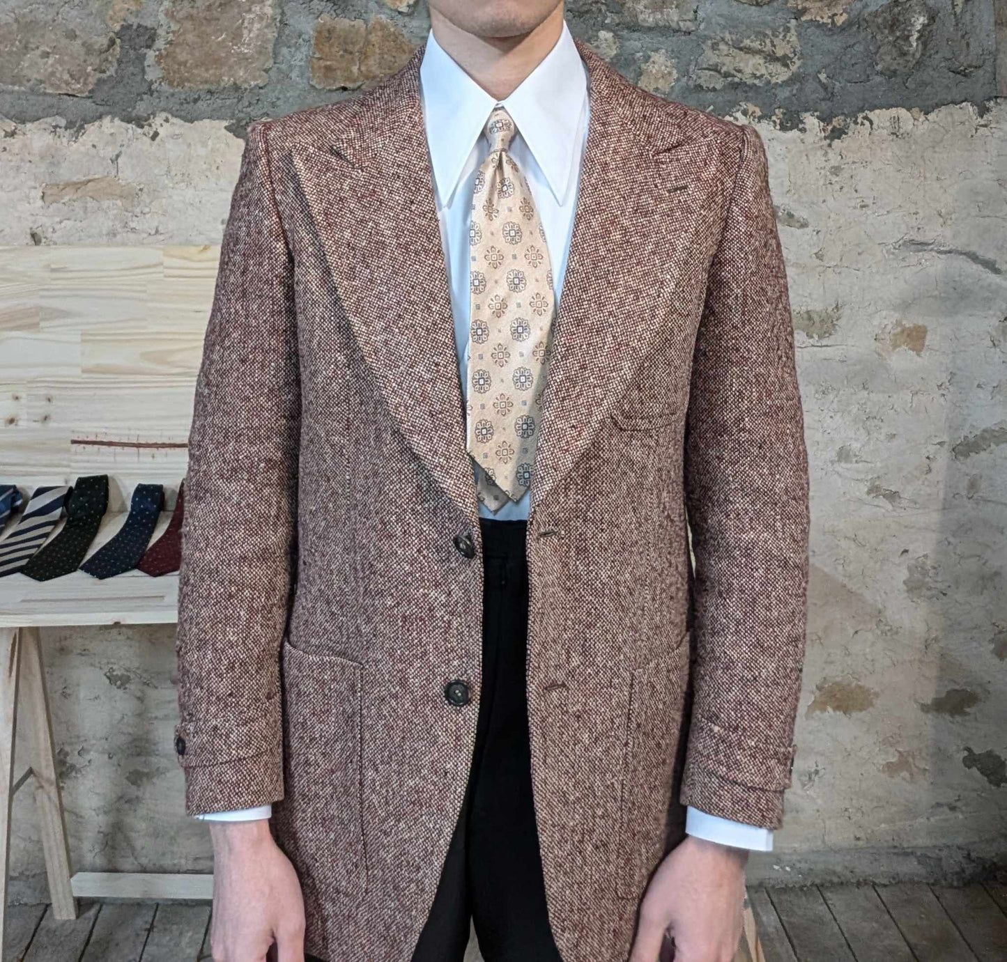 Cravate bordeaux à motif paisley en soie