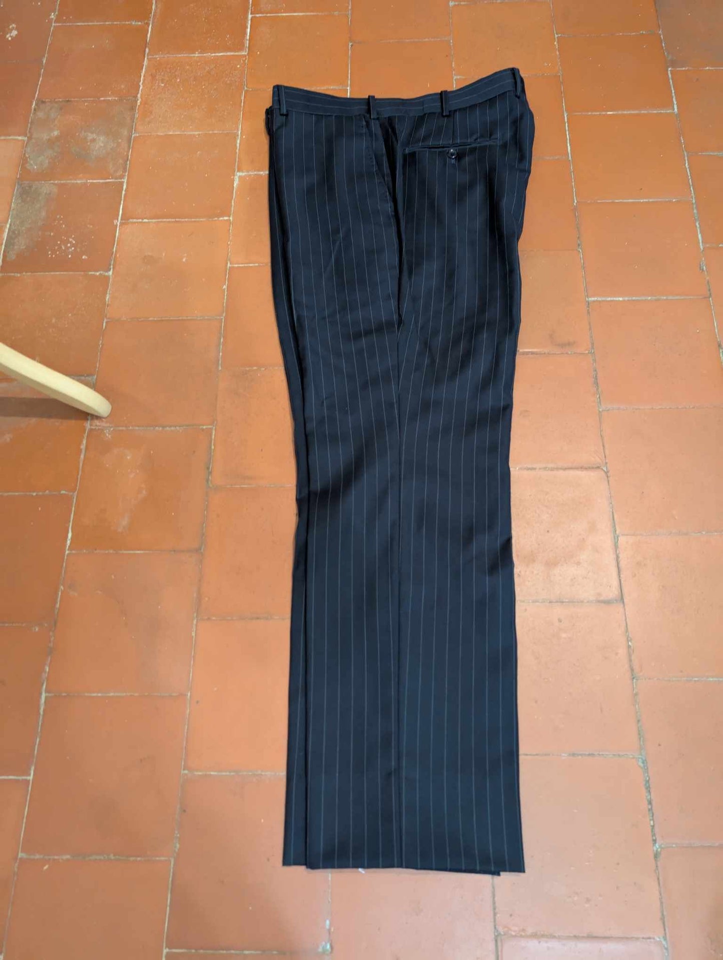 Ravissant costume pinstripe en laine