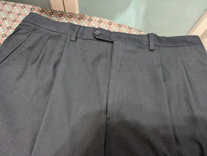 Classique costume bleu marine en laine