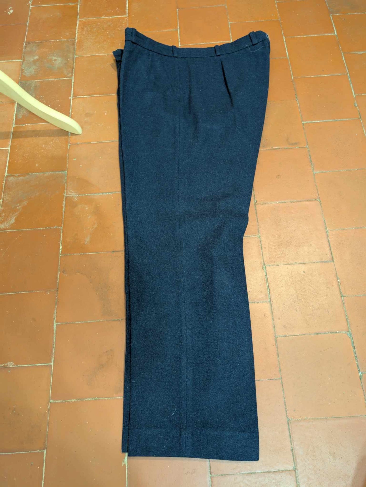 Robuste costume autrichien en flanelle lourde