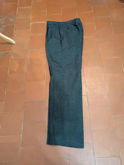 Élégant costume croisé gris en laine