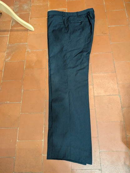 Fantastischer Nadelstreifenanzug aus Wolle