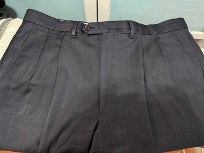 Effrayant costume croisé chalkstripe