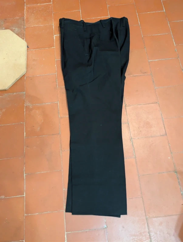 Magnifique costume noir en laine