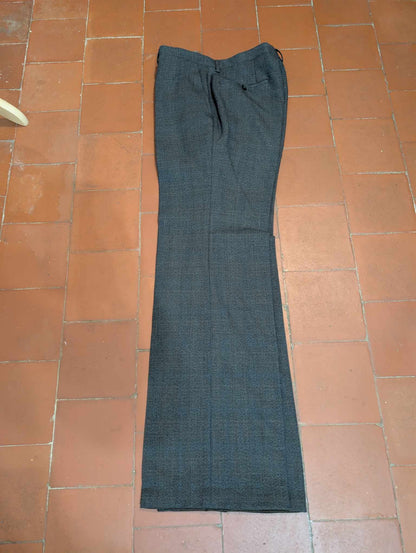 Mignon costume gris en laine