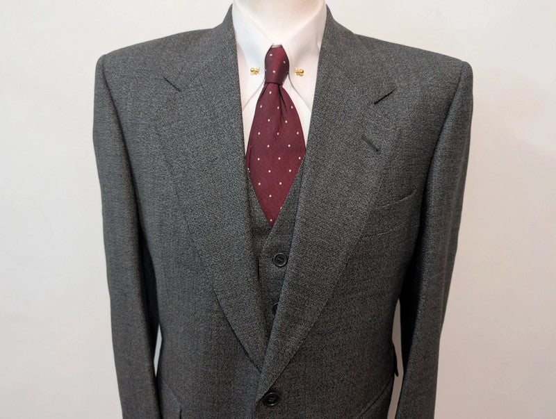 Élégant costume 3 piece gris en laine