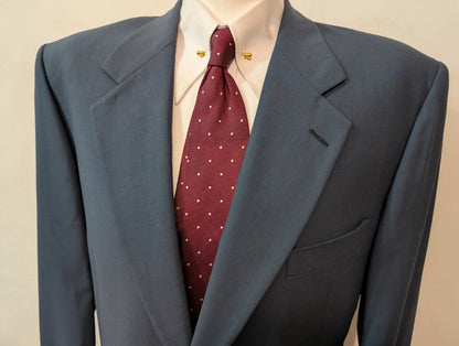 Classique costume bleu en laine légère