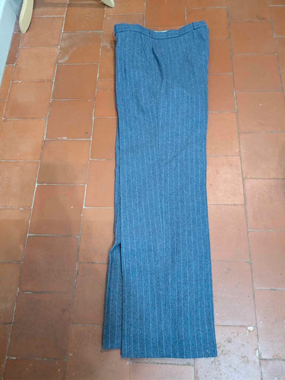 Furchterregender dreiteiliger Nadelstreifenanzug aus schwerem Flanell