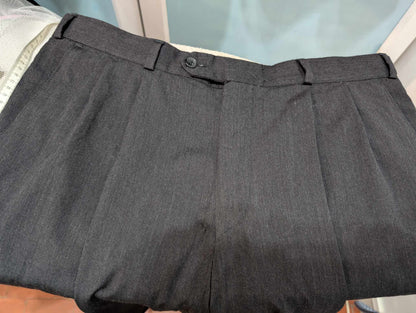 Classique costume croisé de couleurs gris en laine