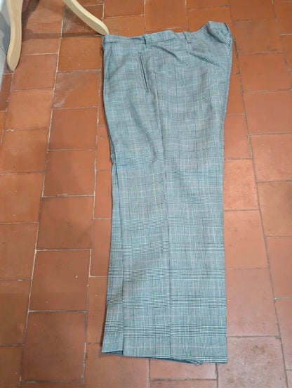 Géant costume gris en prince de Galles