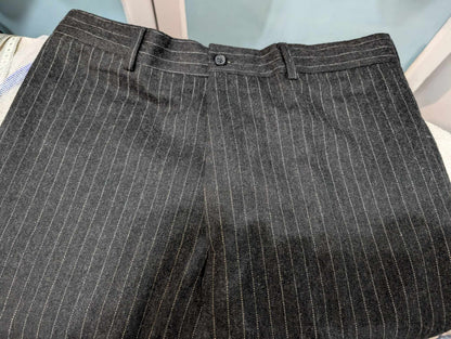 Mystérieux costume 3 pièces pinstripe en flanelle lourde