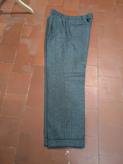 Magnifique costume gris en flanelle lourde