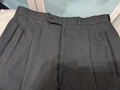 Classique costume gris en laine