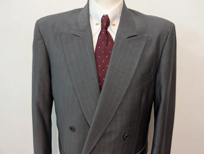 Costume croisé a rayure