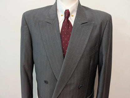 Costume croisé a rayure