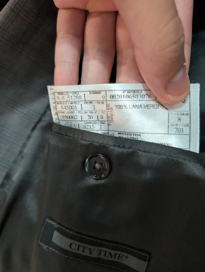 Exceptionnel costume croisé gris en laine légère