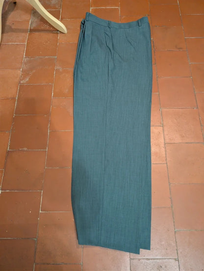 Legendärer grüner, zweireihiger Wollanzug