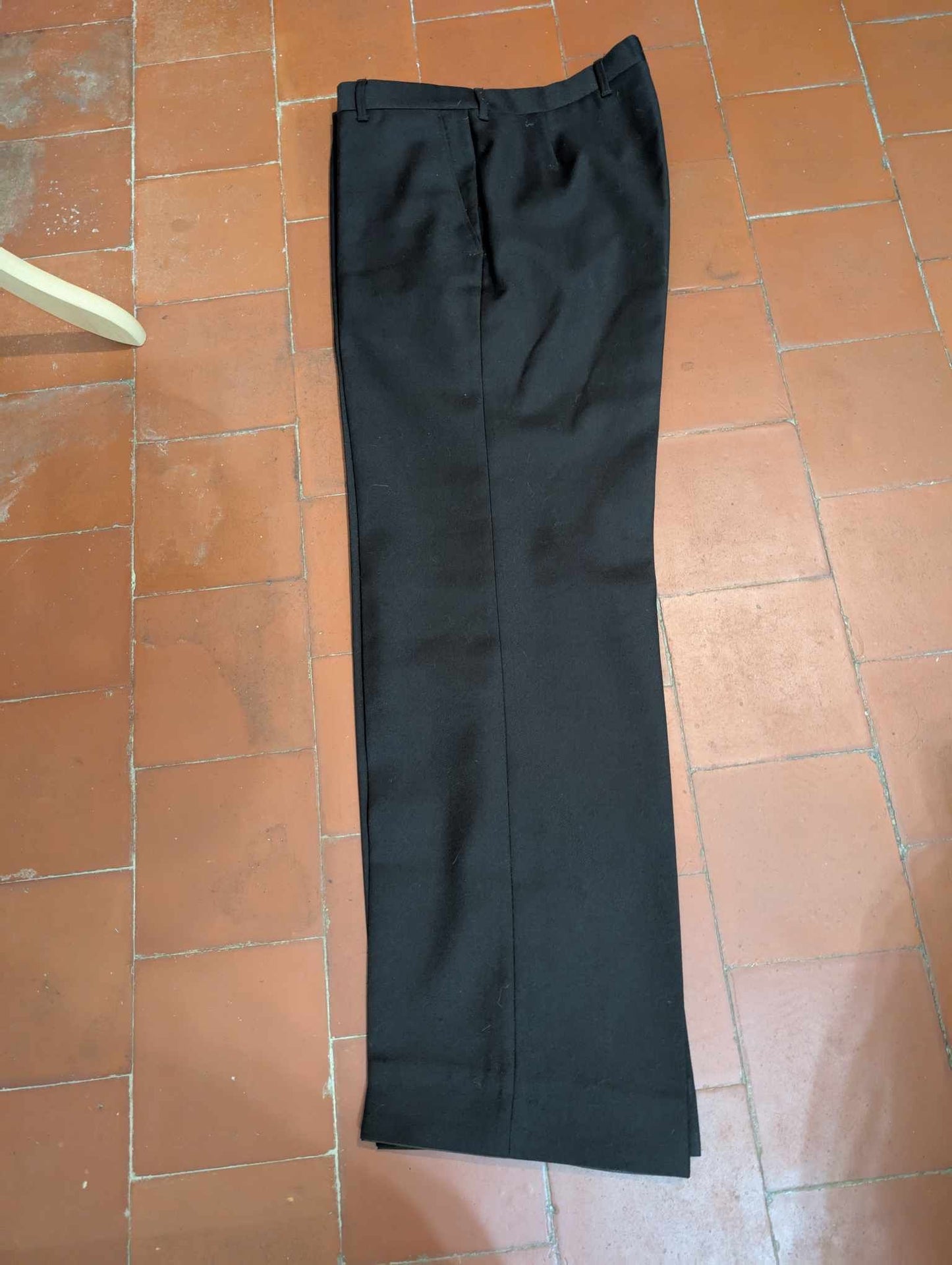 Gentille costume croisé de couleurs marron en laine