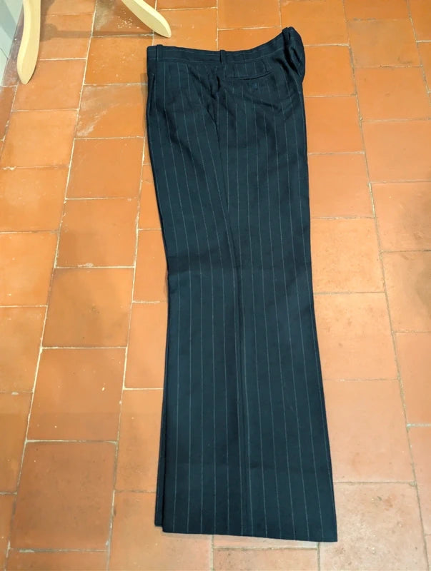 Magnifique costume pinstripe en flanelle lourde