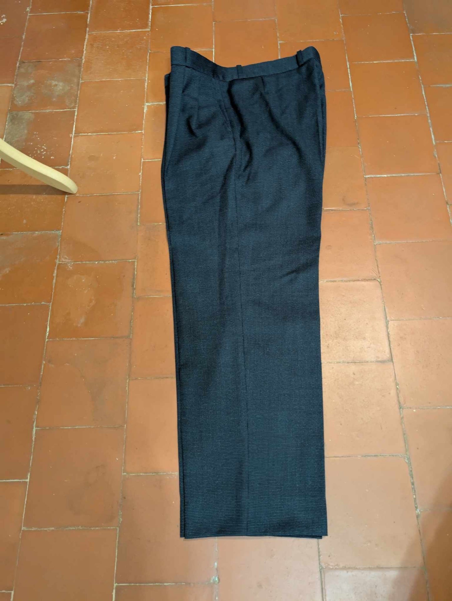 Sublime costume croisé bleu marine en laine